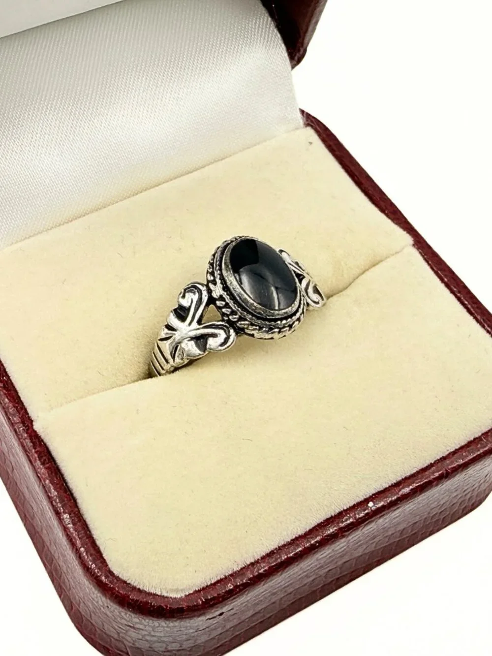 Vintage Victorian Revival Marked Sterling Silver Onyx Scrolls Bohemian Ring Sz 8